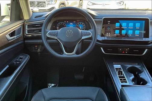 2024 Volkswagen Atlas 2.0T SE