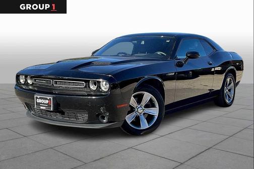 2017 Dodge Challenger SXT