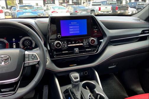 2025 Toyota Highlander XSE