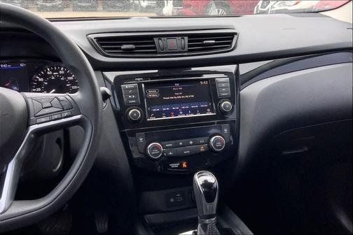 2020 Nissan Rogue Sport SV