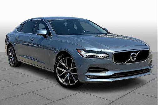 2018 Volvo S90 T5 Momentum