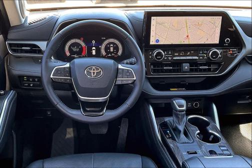 2025 Toyota Highlander Limited