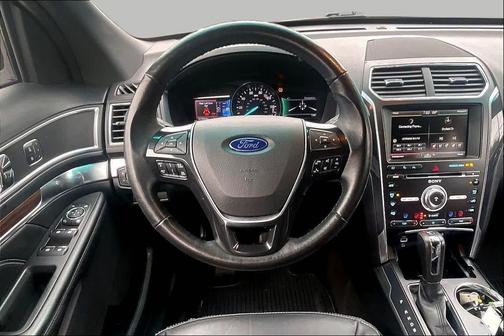 White Platinum Metallic Tri-Coat 2016 Ford Explorer Limited