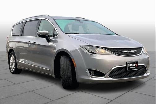 2018 Chrysler Pacifica Touring-L
