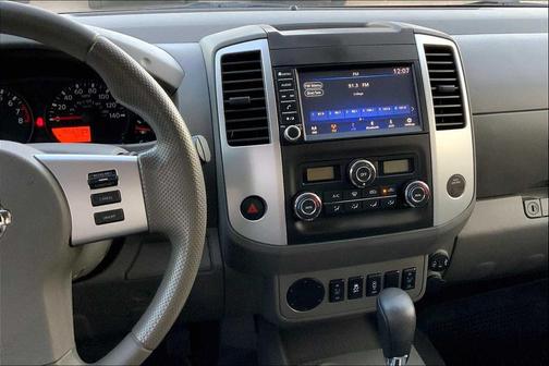2020 Nissan Frontier SV