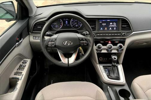 2019 Hyundai ELANTRA SEL