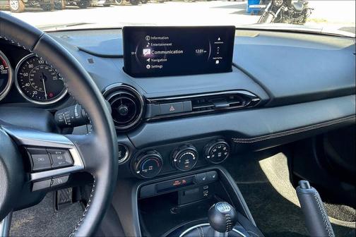 2024 Mazda MX-5 Miata Club