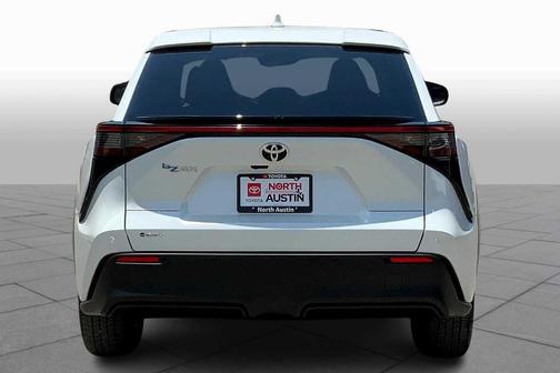 2025 Toyota bZ4X XLE