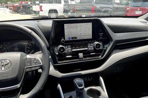 2024 Toyota Highlander XSE