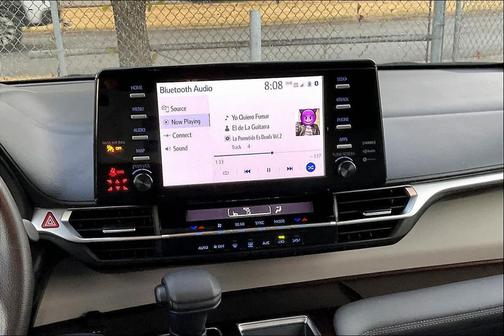 2022 Toyota Sienna LE