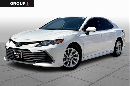 2022 Toyota Camry LE