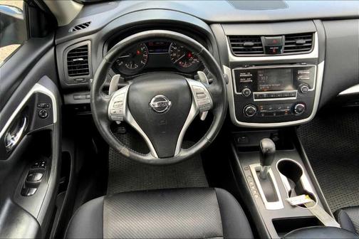 2016 Nissan Altima 2.5 SR