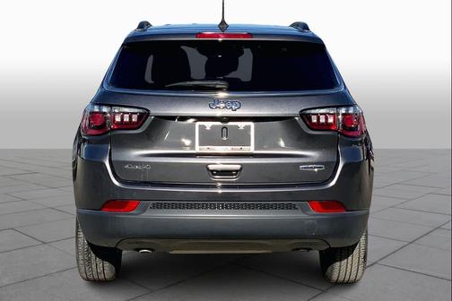 2023 Jeep Compass Latitude Lux