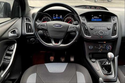 2018 Ford Focus ST ST