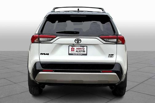 2025 Toyota RAV4 Hybrid XSE