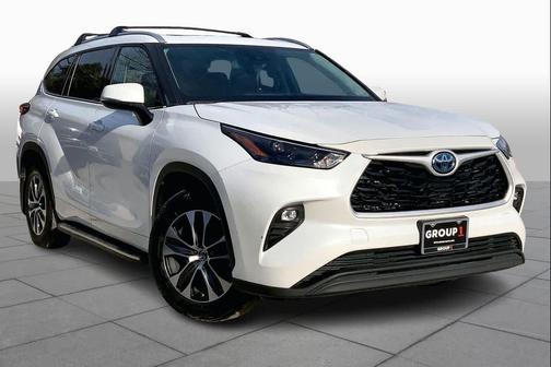 2022 Toyota Highlander Hybrid XLE