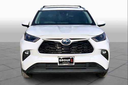 2022 Toyota Highlander Hybrid XLE