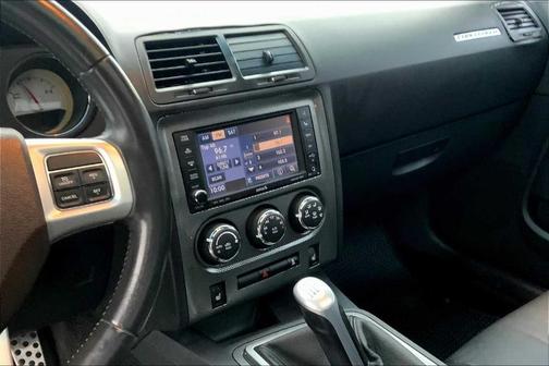 2012 Dodge Challenger R/T Plus