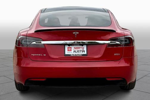 2016 Tesla Model S 90D
