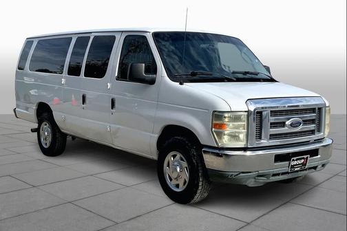 2010 Ford E350 Super Duty XLT