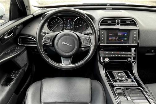 2018 Jaguar XE 25t Premium