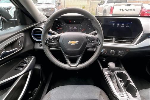 Sterling Gray Metallic 2024 Chevrolet Trax LS