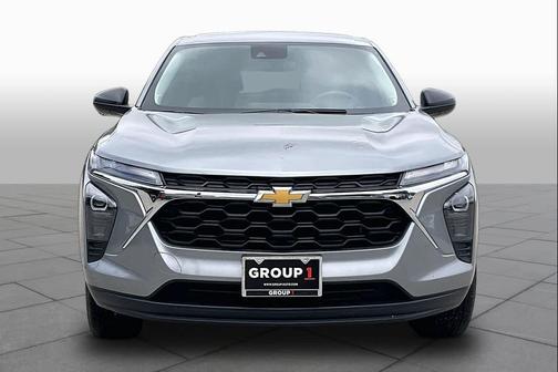 Sterling Gray Metallic 2024 Chevrolet Trax LS