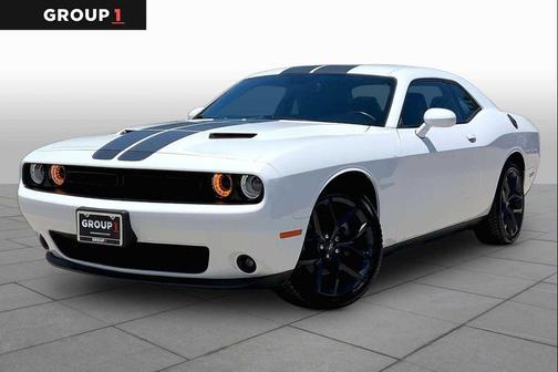 White Knuckle Clearcoat 2022 Dodge Challenger SXT