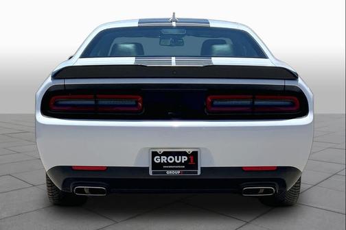 White Knuckle Clearcoat 2022 Dodge Challenger SXT