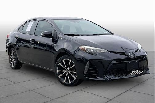 Black Sand Pearl 2017 Toyota Corolla SE