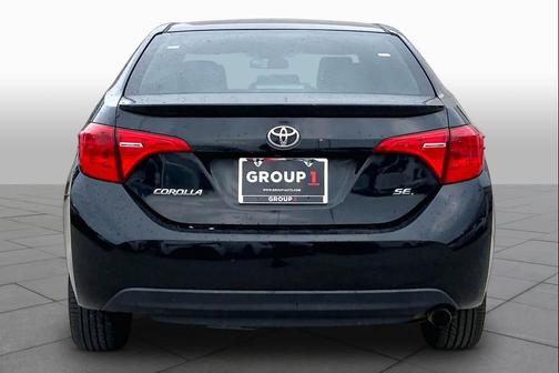 Black Sand Pearl 2017 Toyota Corolla SE