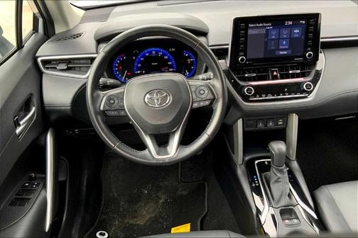 2022 Toyota Corolla Cross XLE