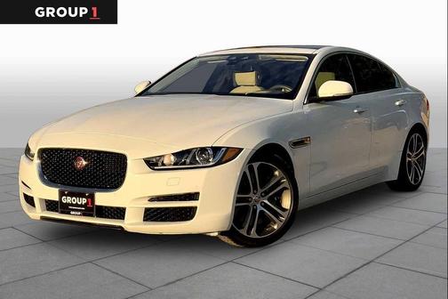 Polaris White 2017 Jaguar XE 35t Premium