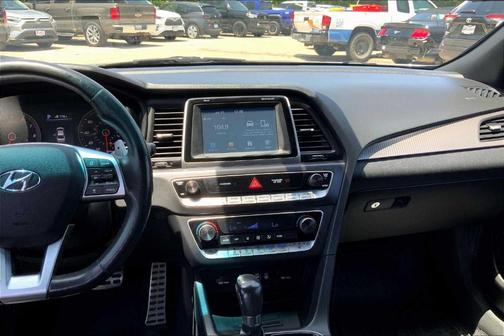 2019 Hyundai SONATA Sport