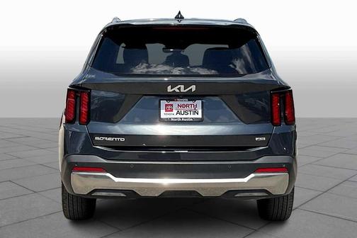 2024 Kia Sorento S