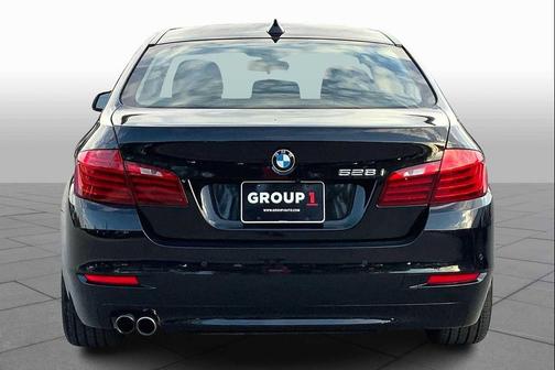 2016 BMW 528 528i