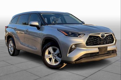2022 Toyota Highlander LE
