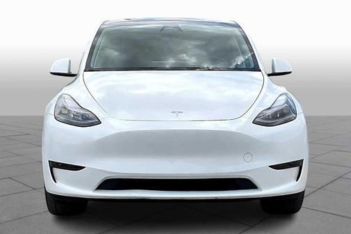 2024 Tesla Model Y Base