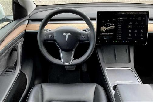 2024 Tesla Model Y Base