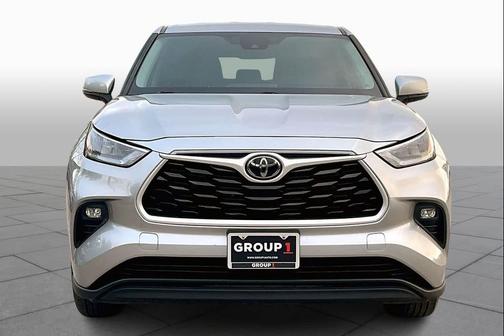 Celestial Silver Metallic 2020 Toyota Highlander LE