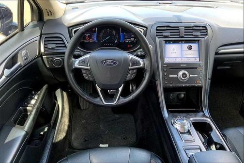 2017 Ford Fusion Hybrid Titanium