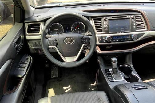 2016 Toyota Highlander LE Plus
