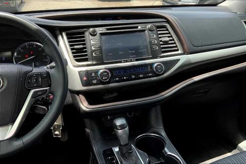 2016 Toyota Highlander LE Plus