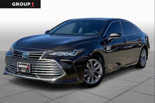 2019 Toyota Avalon Hybrid XLE