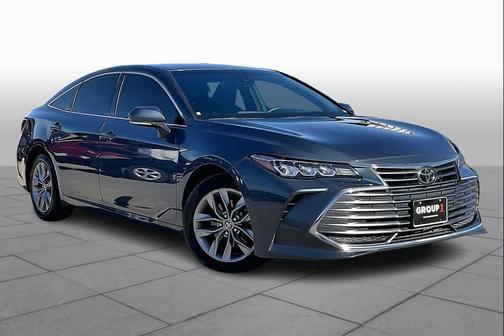 2022 Toyota Avalon XLE