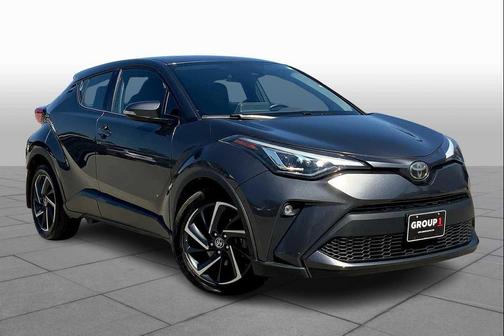 2022 Toyota C-HR XLE