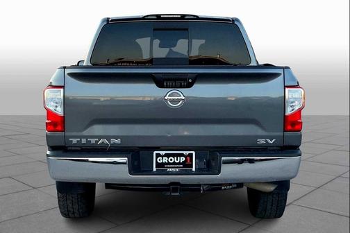 2017 Nissan Titan SV