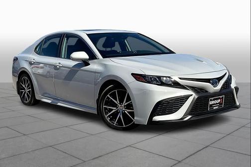 2024 Toyota Camry Hybrid SE