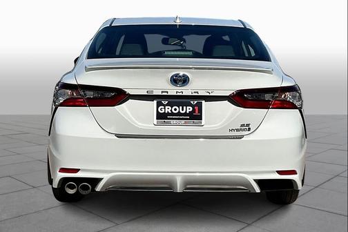 2024 Toyota Camry Hybrid SE