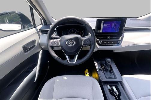 Wind Chill Pearl 2026 Toyota Corolla Cross LE